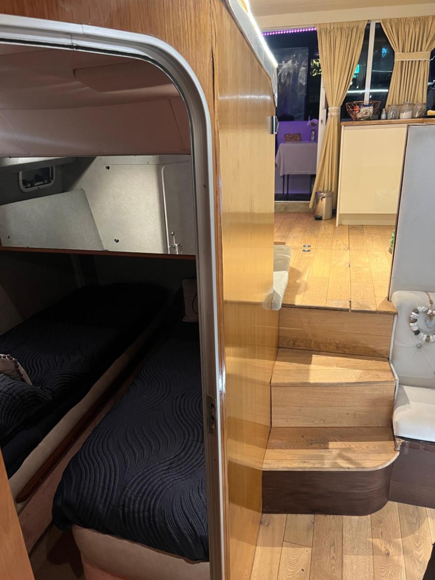 Luxury 40 Foot Yacht On 5 Star Ocean Village Marina Southampton - Minutes Away From City Centre And Cruise Terminals - Free Parking Included Kültér fotó